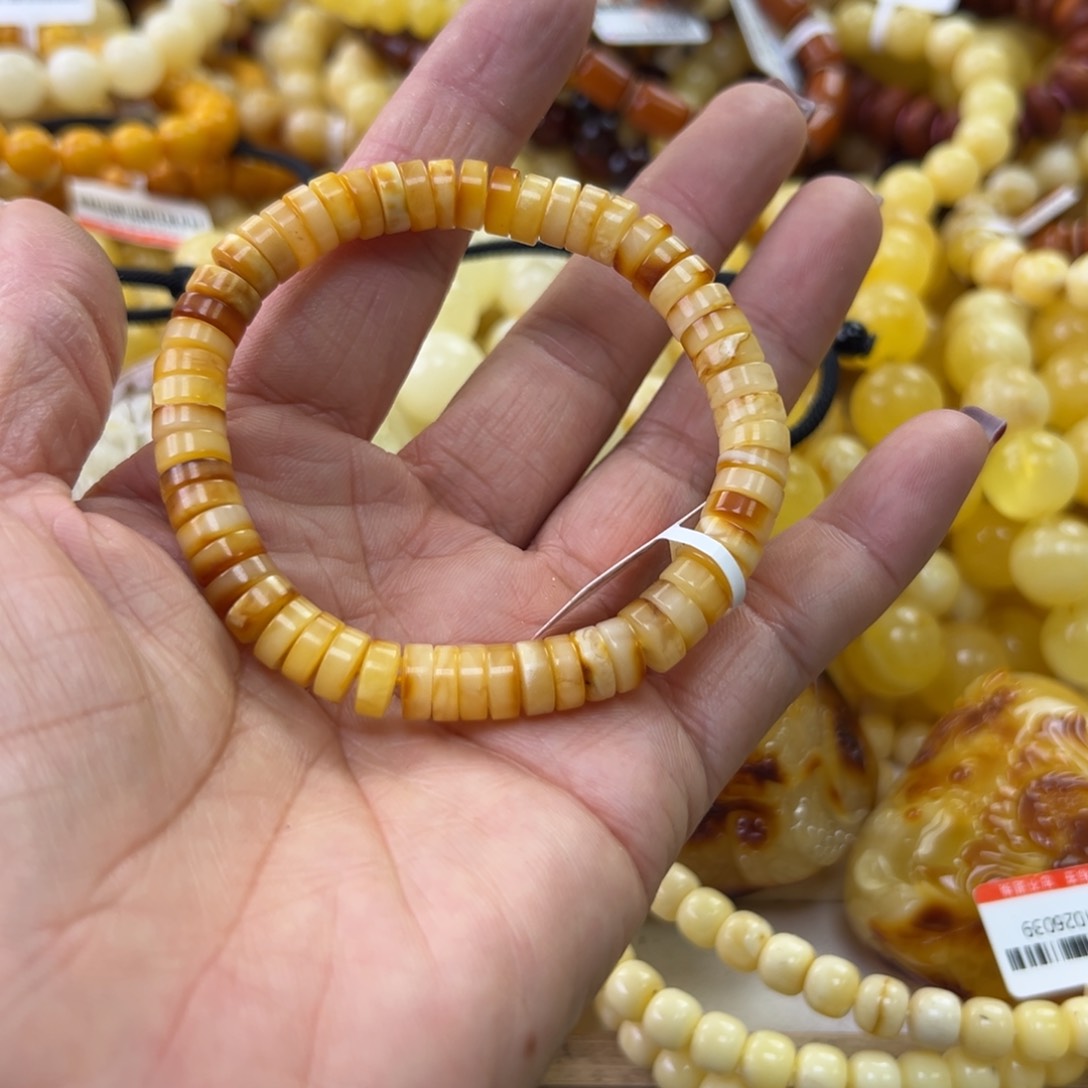 琥珀珠宝奇石未镶嵌