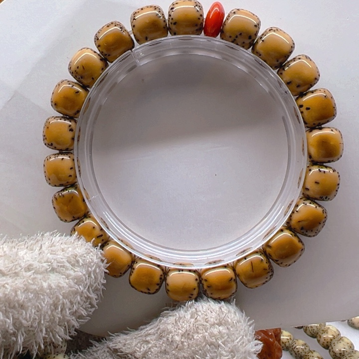 手串星月菩提火**。10大留白