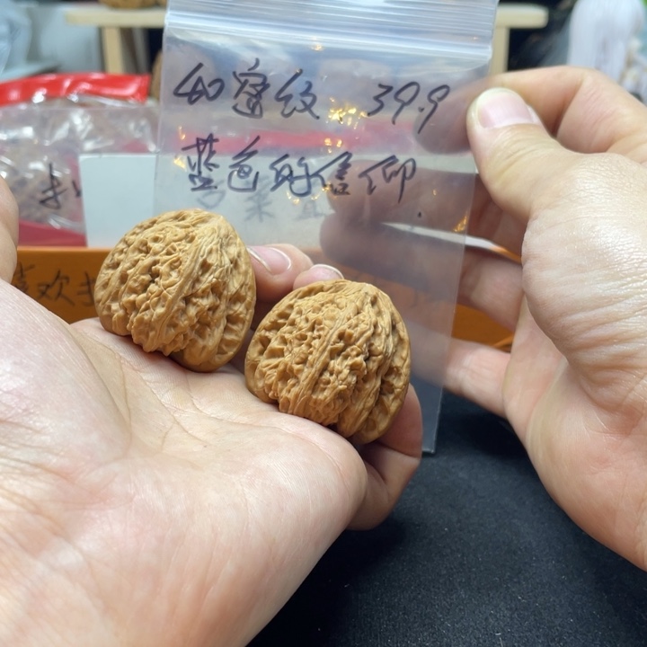文玩核桃把件蓝***仰密纹