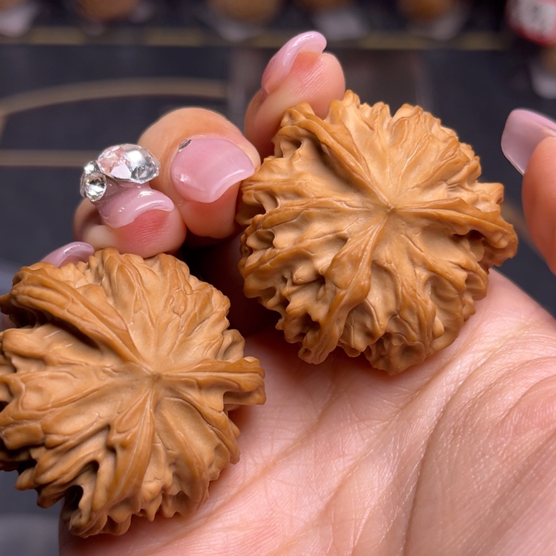 海***空吊坠文玩核桃三楞