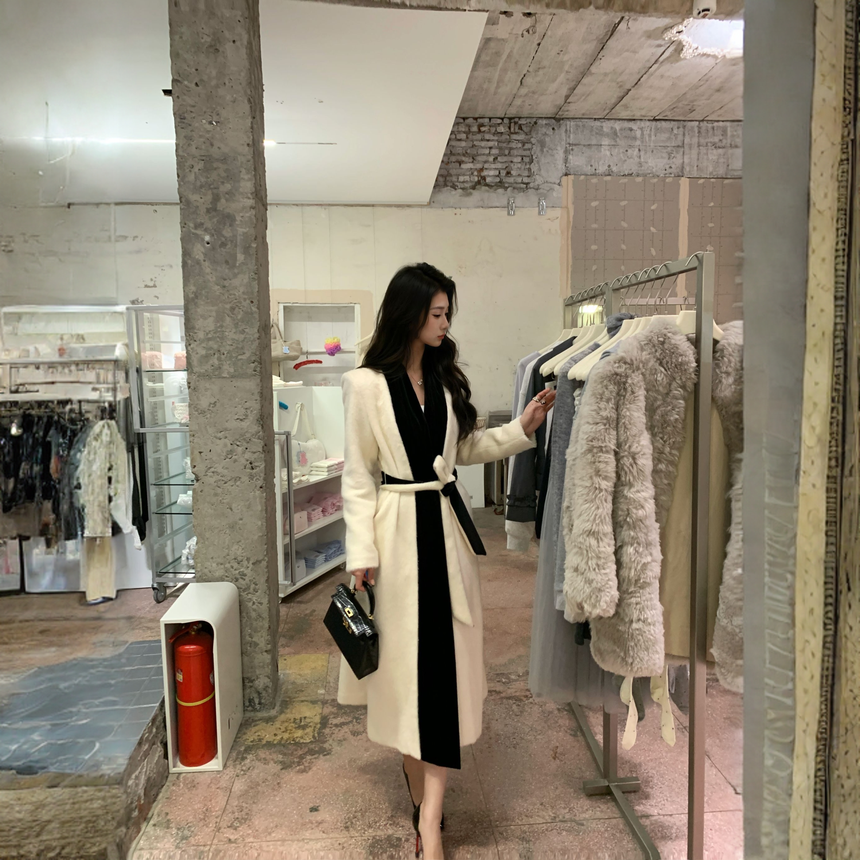 【周發财】经典气质羊毛大衣女轻熟风长款撞色拼接高级感外套ZZ-058