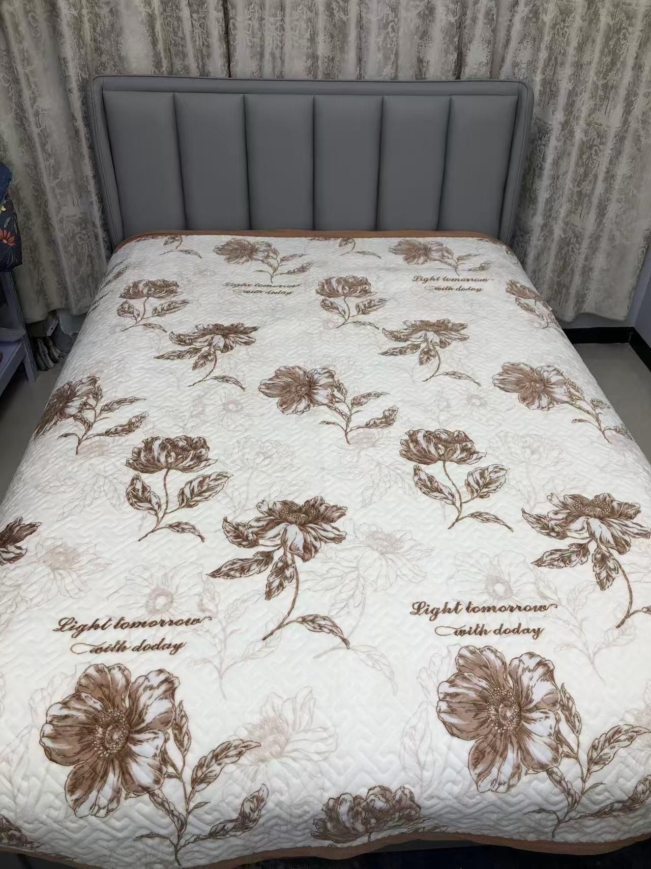 花影  秋冬亲肤夹棉加厚款牛奶绒床盖可机洗双面可用