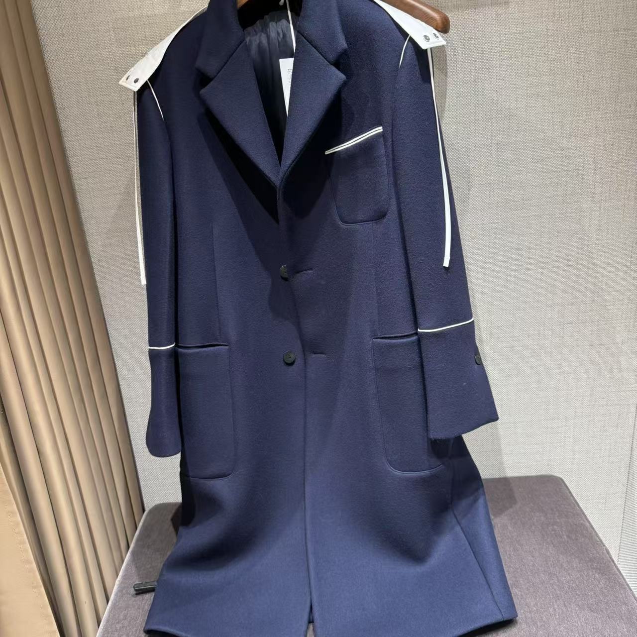 全新未使用 FERRAGAMO/菲拉格慕 男士外套大衣单排扣藏蓝色