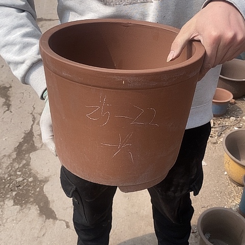 紫砂中国宜兴紫砂花盆，