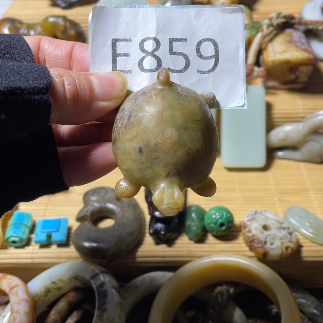 未镶嵌和田玉挂件