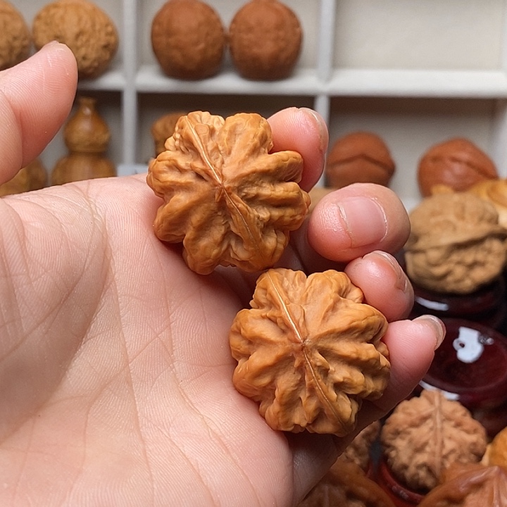 吊坠文玩核桃帝王龙脊