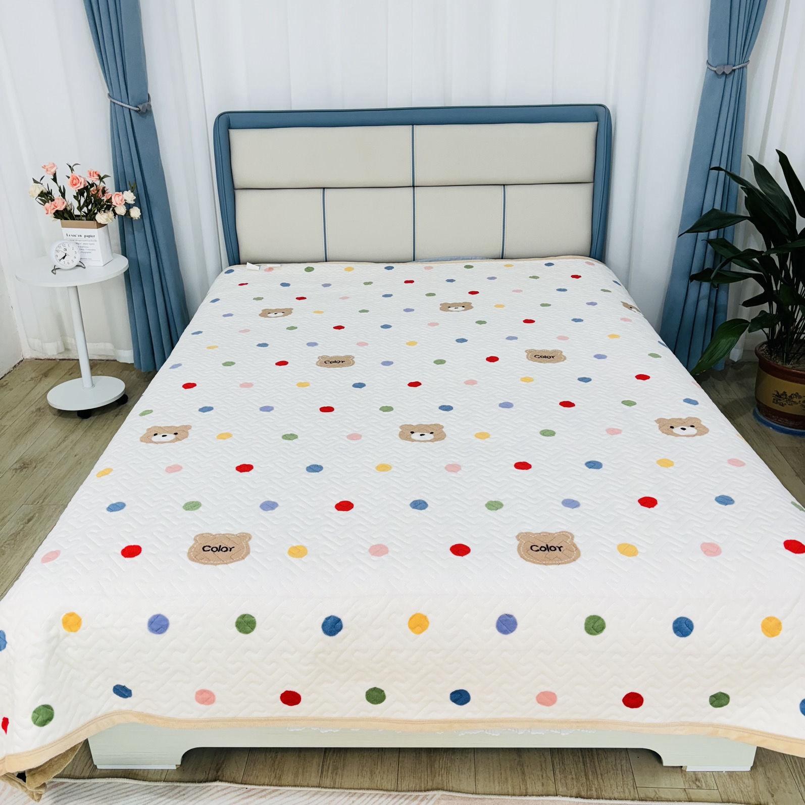 奶油波点床盖厚款加厚保暖亲肤