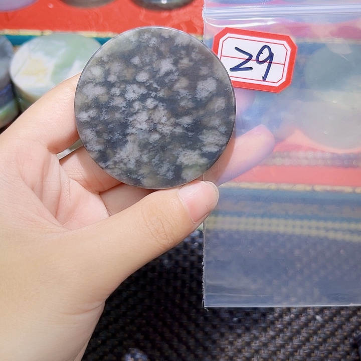 和田玉和田玉边角料随机发未镶嵌