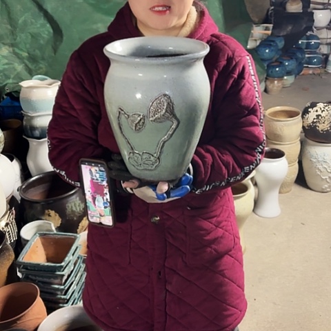 口21高27瑕疵盆子。