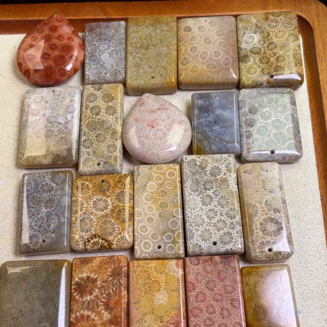 硅化玉吊坠合金A**我