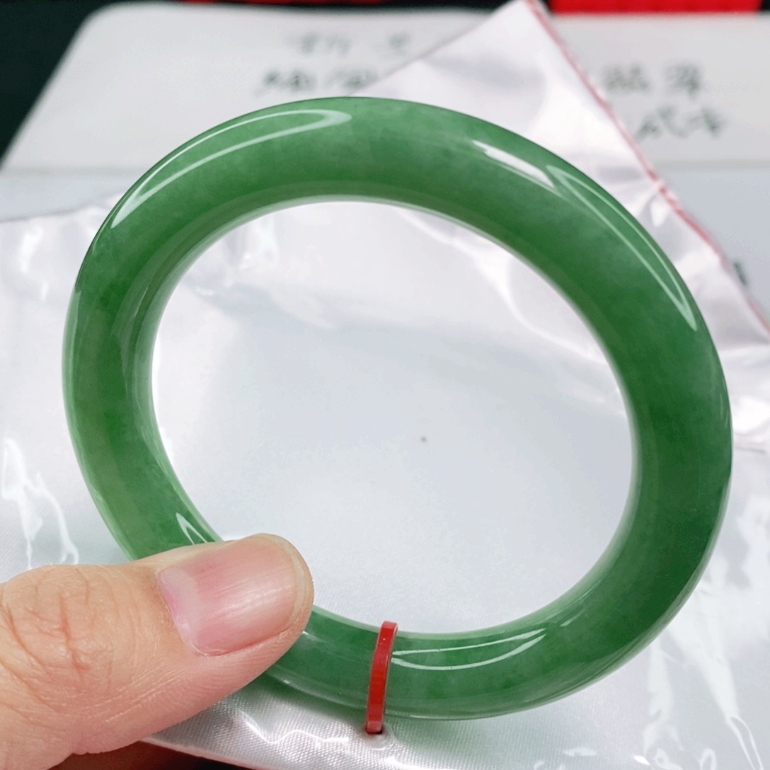 未镶嵌手镯翡翠55.3圈口圆条完整