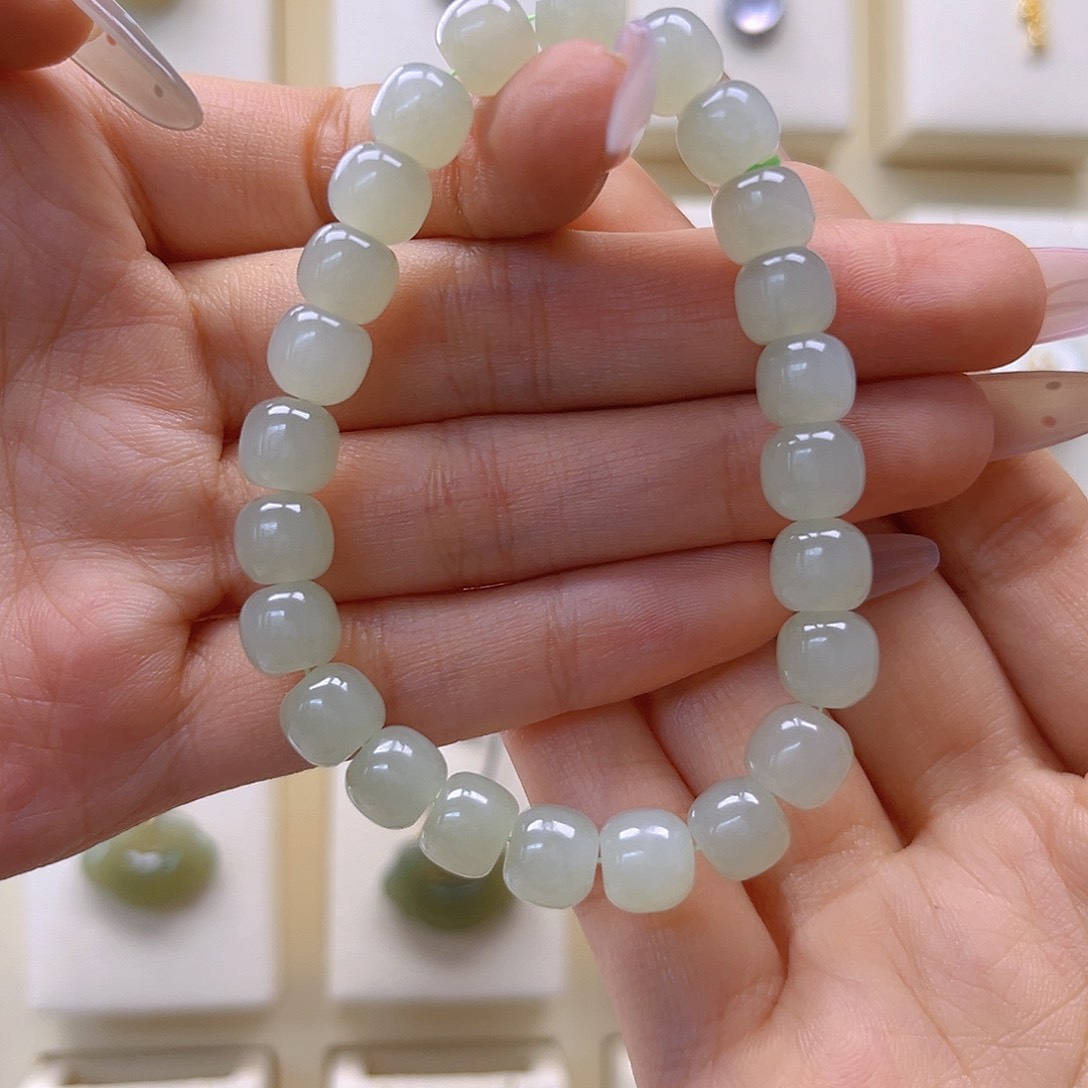 未镶嵌和田玉手串