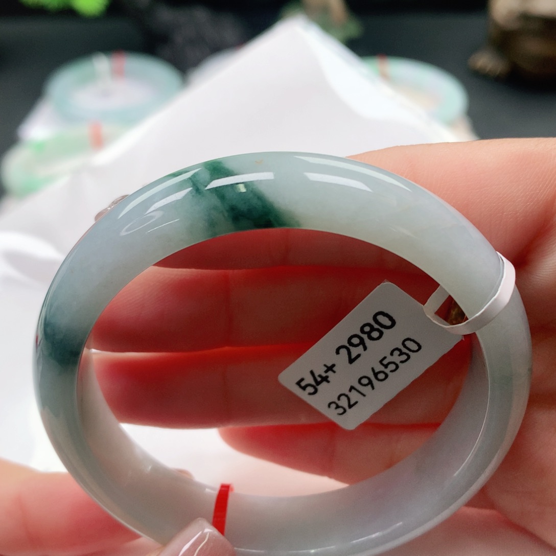 翡翠手镯未镶嵌54 55 蓝底飘蓝花小包容捡大漏