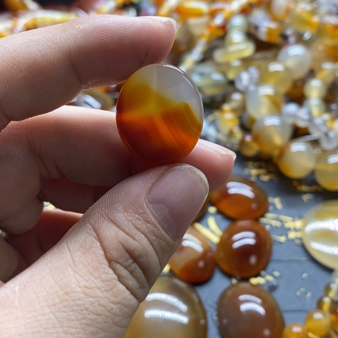 玛瑙/玉髓颈饰未镶嵌