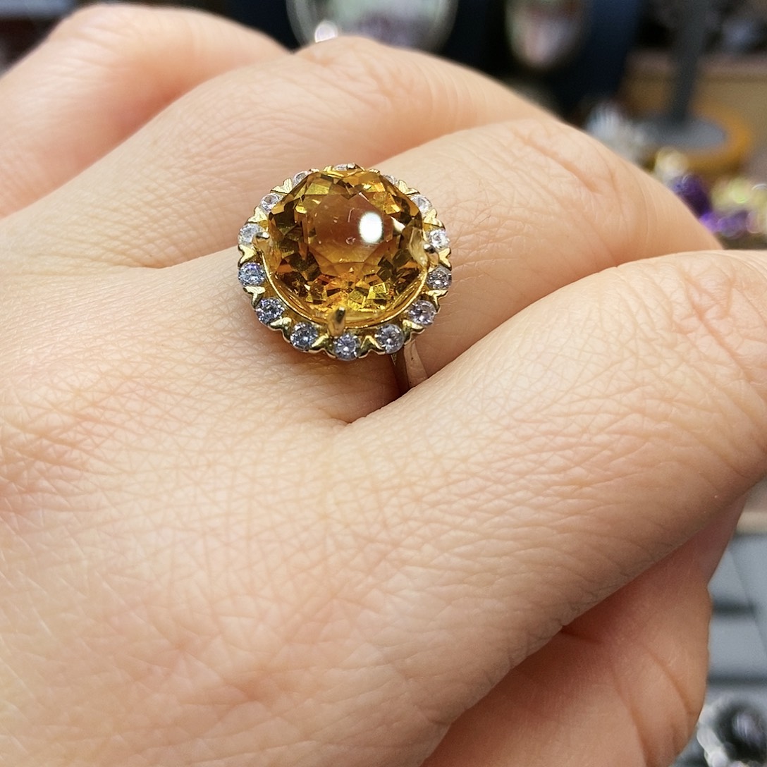 水晶戒指银S925镶嵌五***?戒指