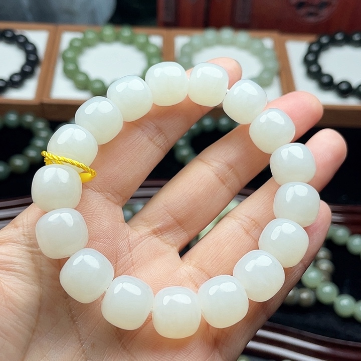 东***乐和田玉未镶嵌手串