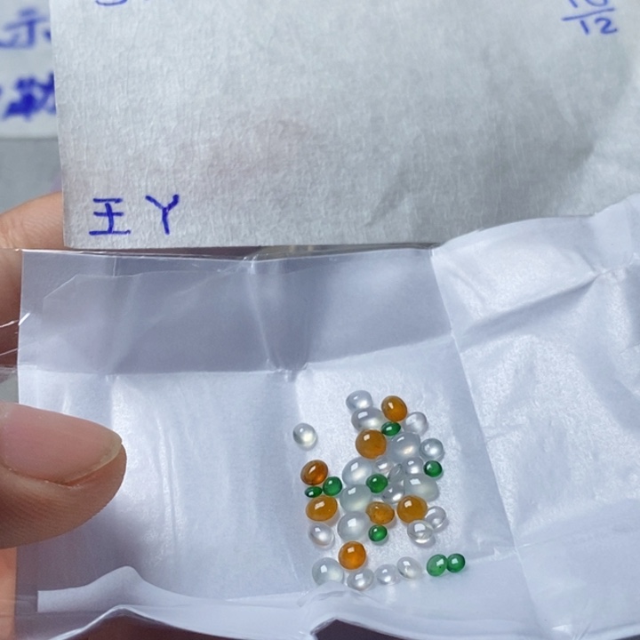 未镶嵌琥珀戒指王****8