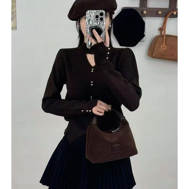 (9962)半高领别致V领挂脖高级针织衫女秋冬洋气打底内搭上衣