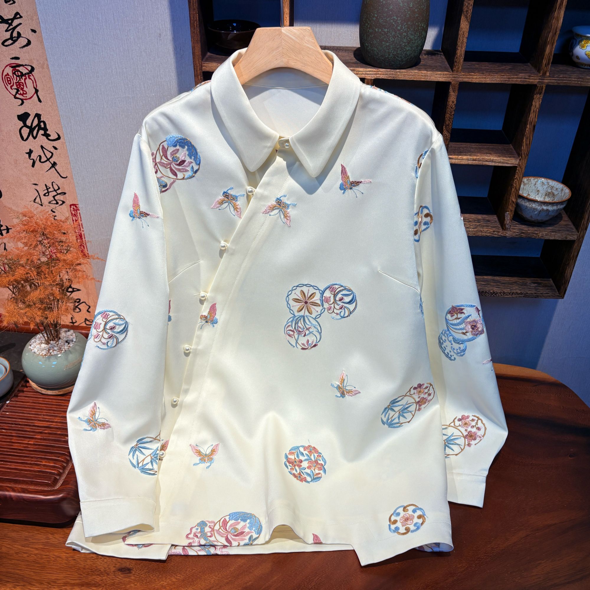 YUEZHE 2025冬季新款国风宝相花重工刺绣衬衫女长袖重磅醋酸衬衣