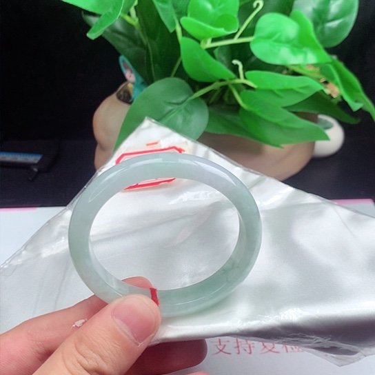翡翠手镯未镶嵌贵妃001