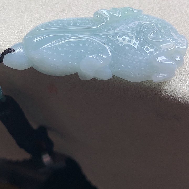 翡翠颈饰未镶嵌吊坠