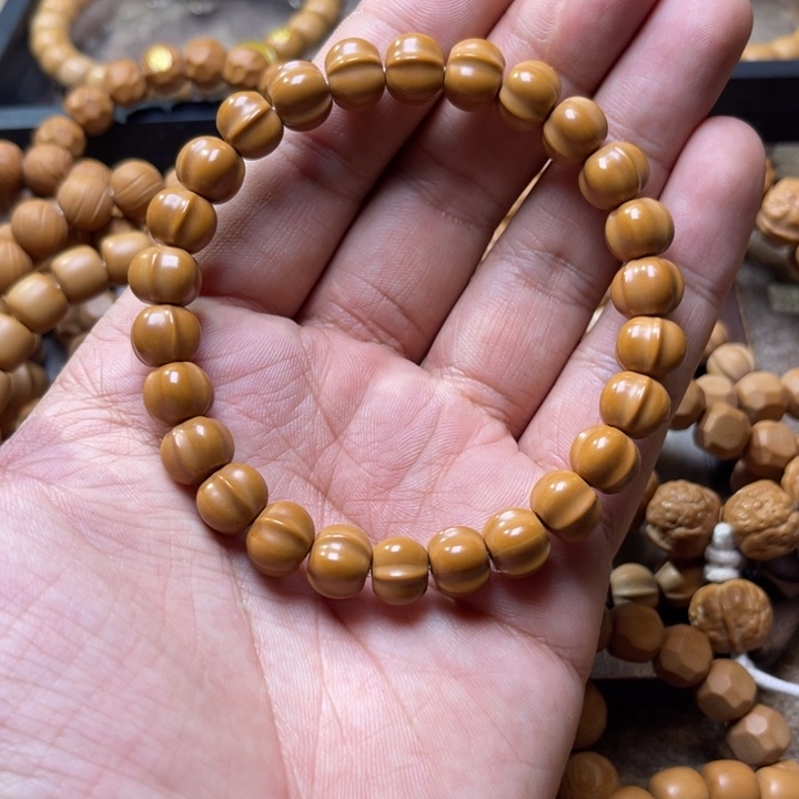 猴头核桃吊坠三花鲨鱼10mm