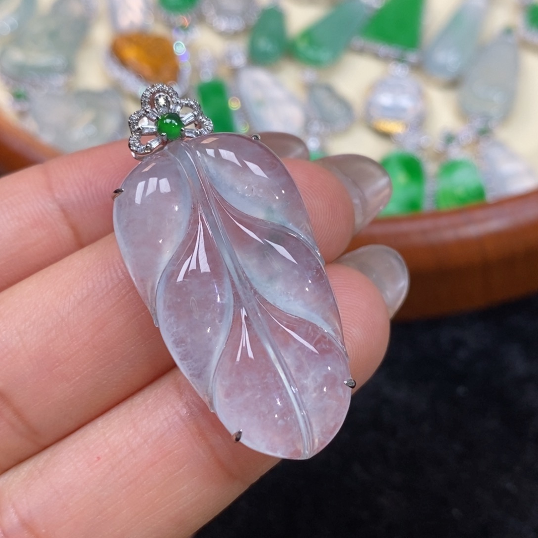 翡翠吊坠(赠链)18K金镶嵌欣**