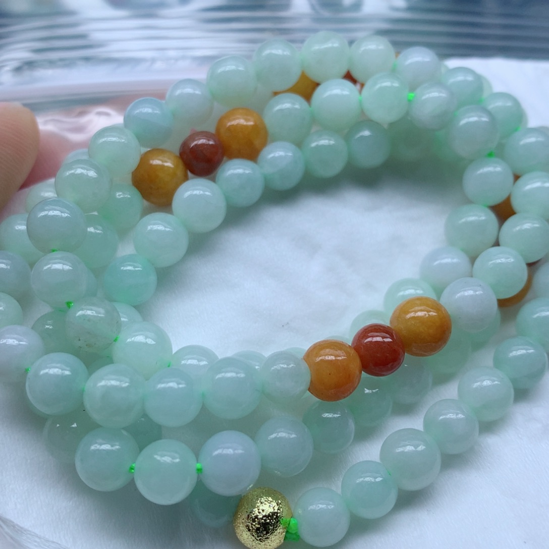 翡翠颈饰未镶嵌手串