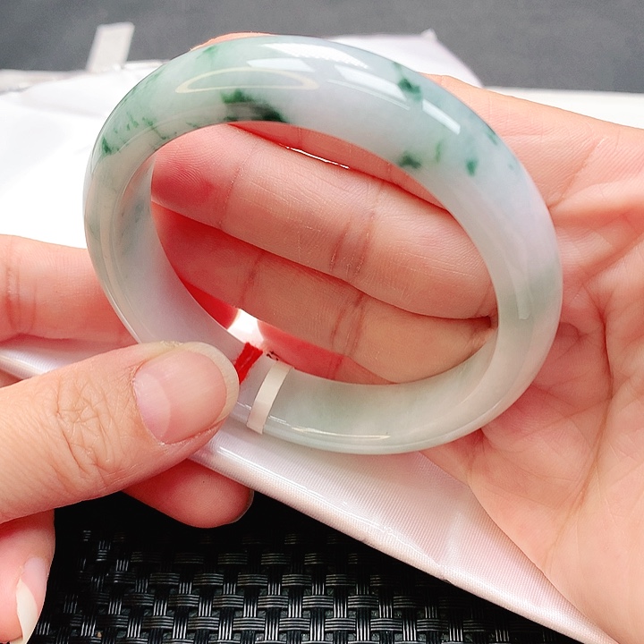 翡翠手镯未镶嵌手镯58