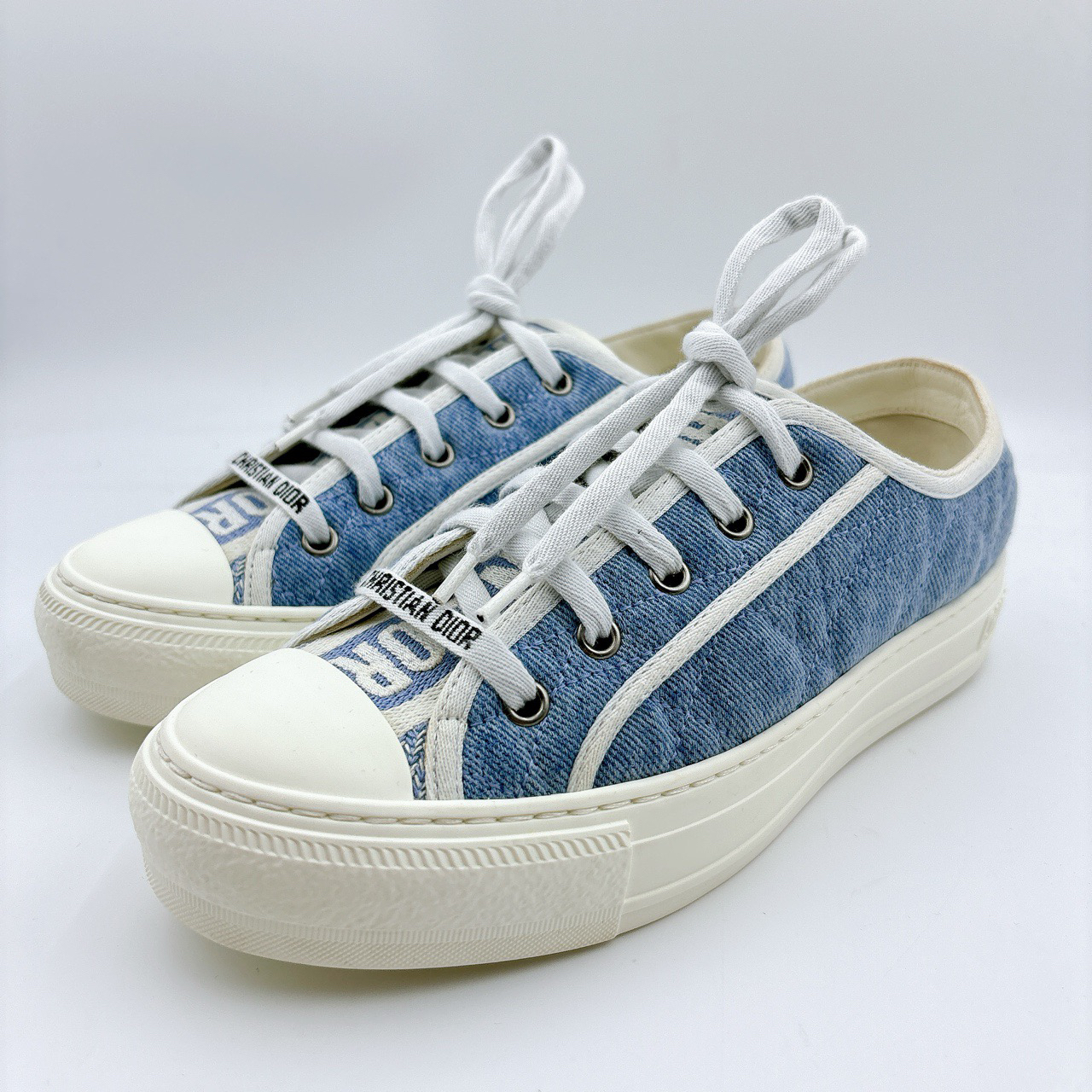 95新 DIOR/迪奥 98新/DIOR/迪奥37.5码/浅蓝牛仔板鞋/BM00841