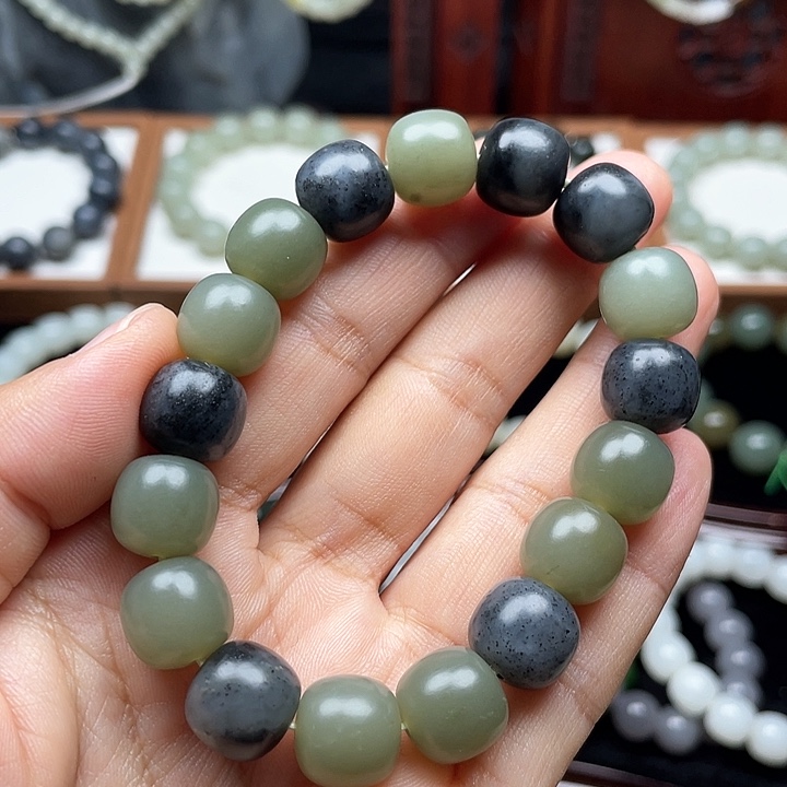 未镶嵌手串和田玉