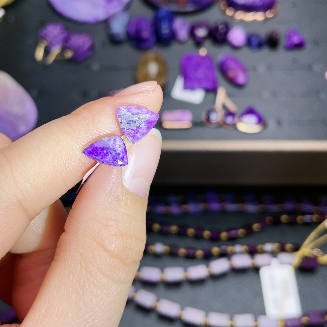 苏纪石（舒俱来）耳钉银S925镶嵌