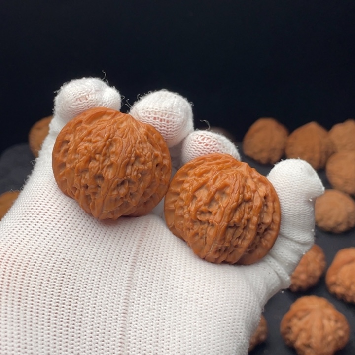 B***g文玩核桃吊坠40磨盘