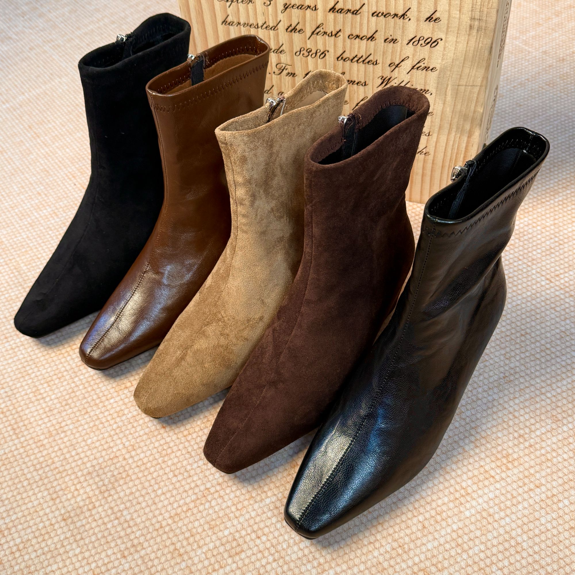 妙梵希·内增高小个子时尚猫跟超软秋冬筒瘦瘦小裸靴方头