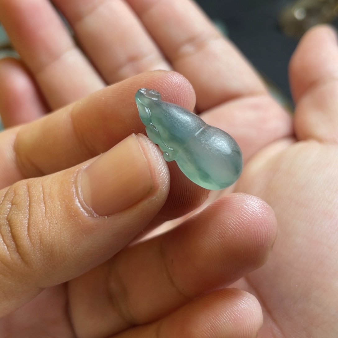 定制翡翠未镶嵌葫芦