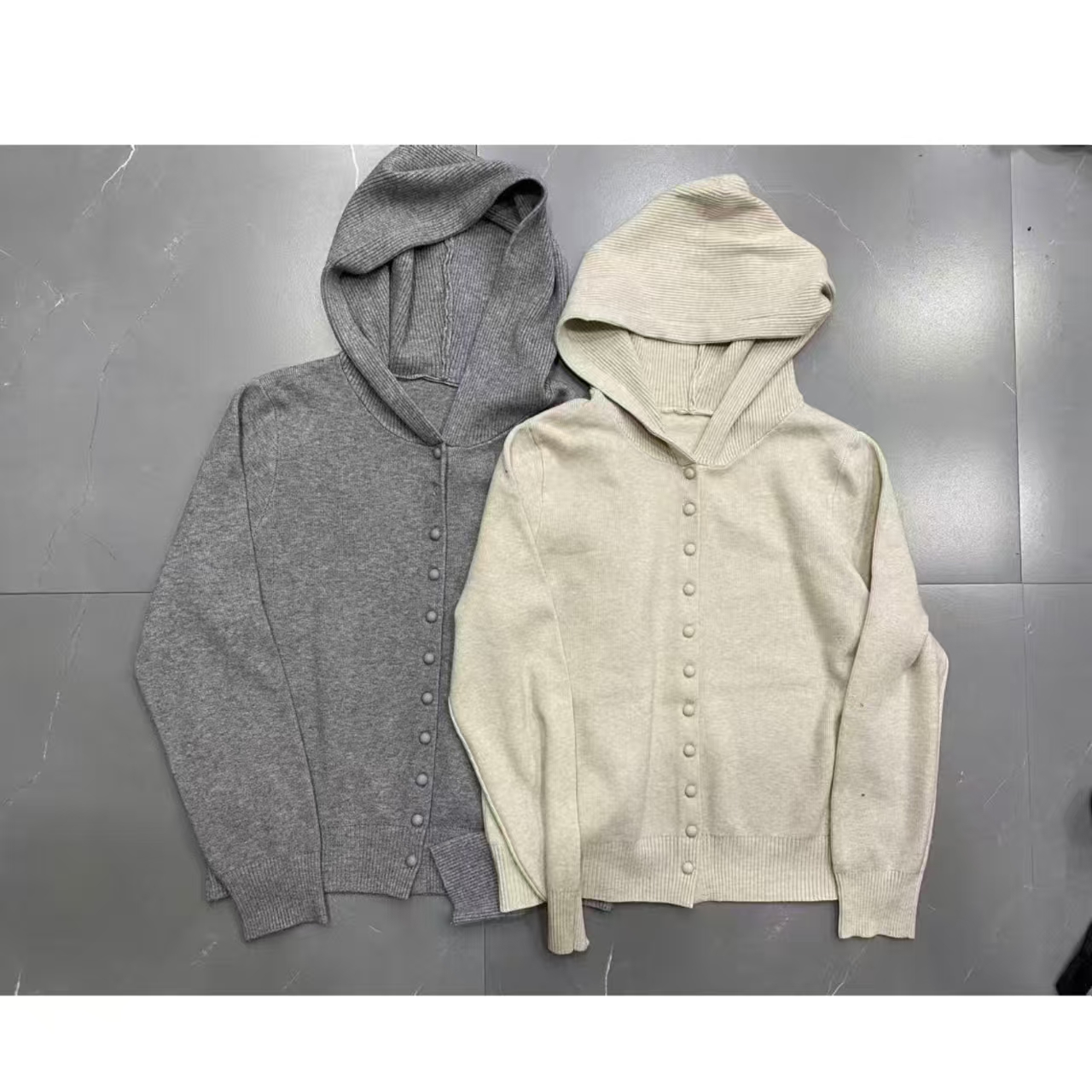 新品扣子针织帽衫