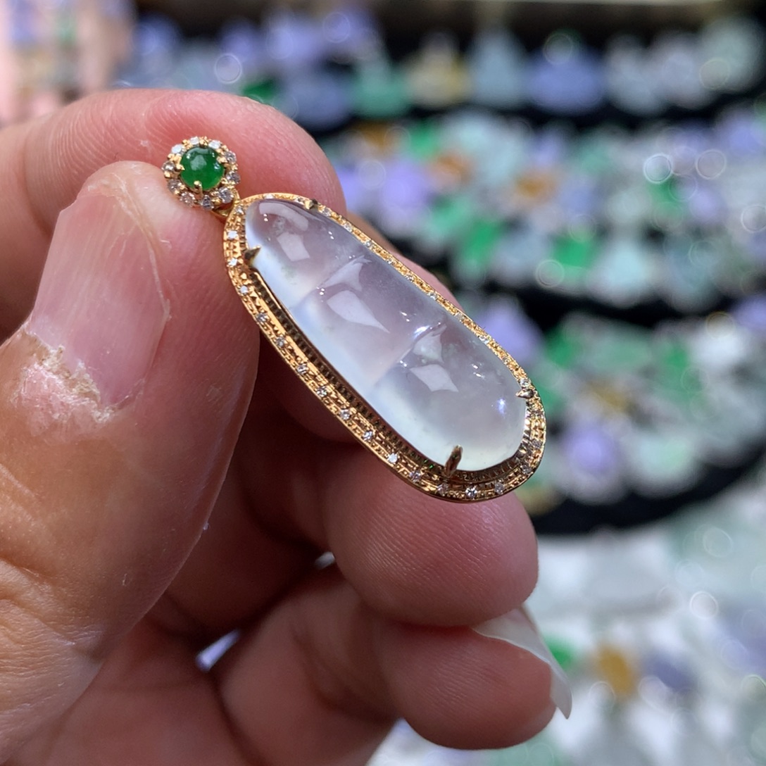 翡翠18K金镶嵌吊坠(不含链)