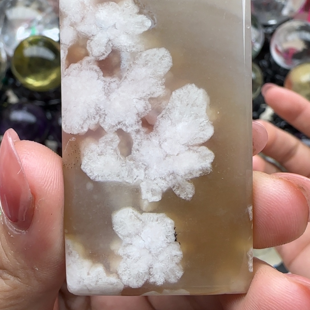 杨***洛摆件水晶未镶嵌a212