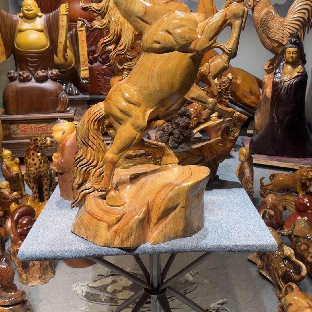 香樟木小****湖香樟木马到成功摆件