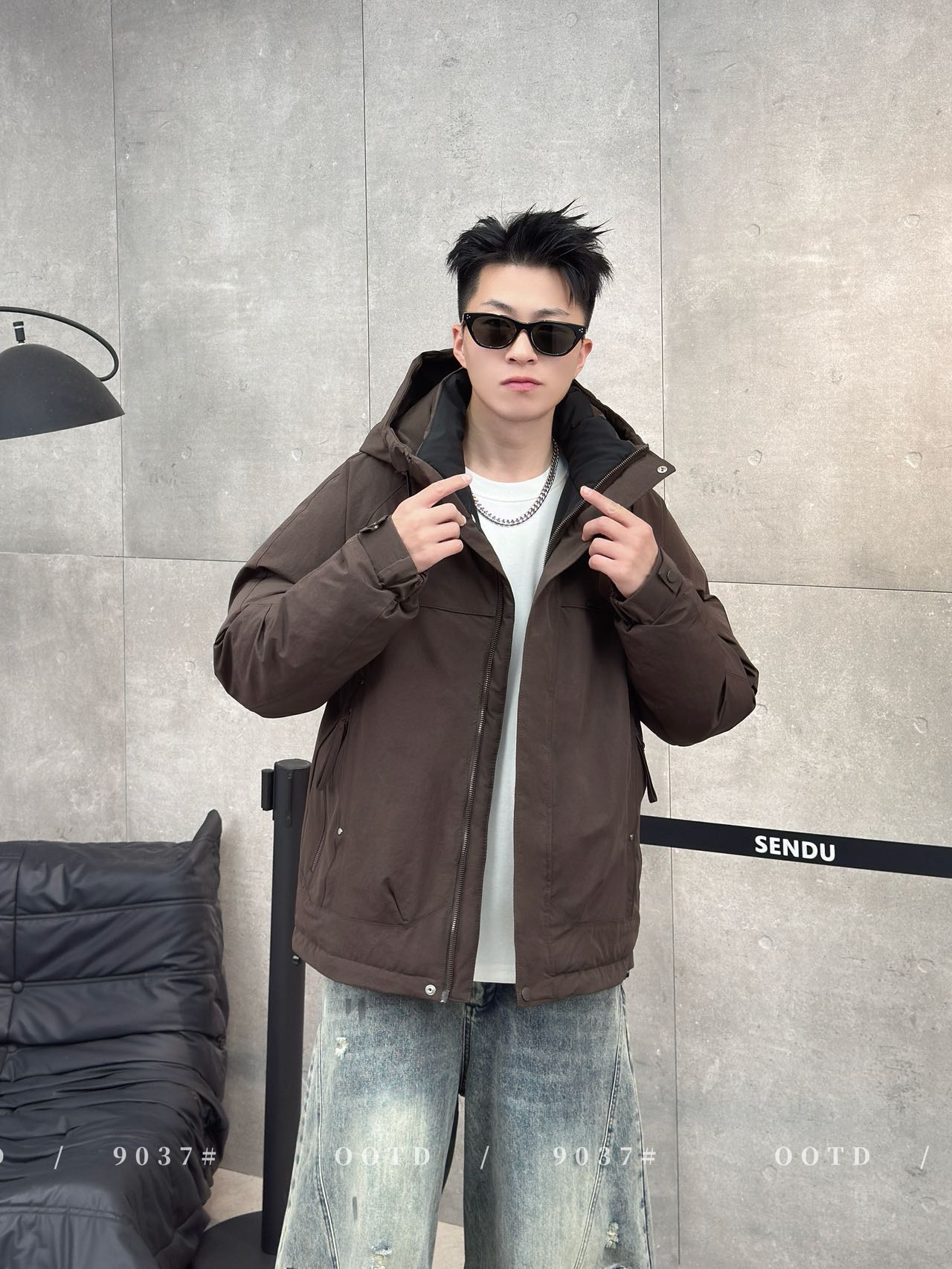 冬季新款连帽加厚保暖机能风冲锋衣滑雪防寒服9037