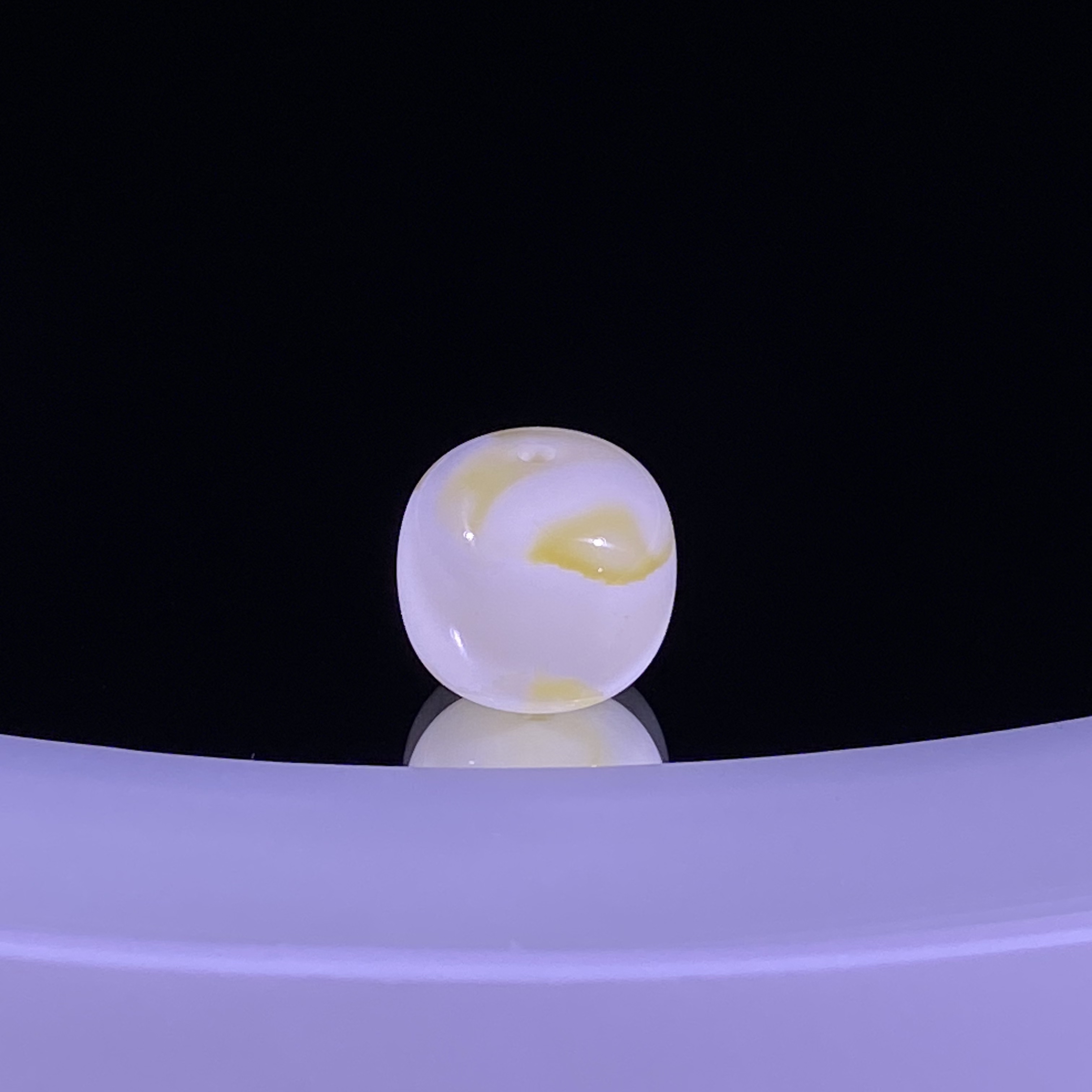 11.1mm金瓷白妖花蜜蜡老型 