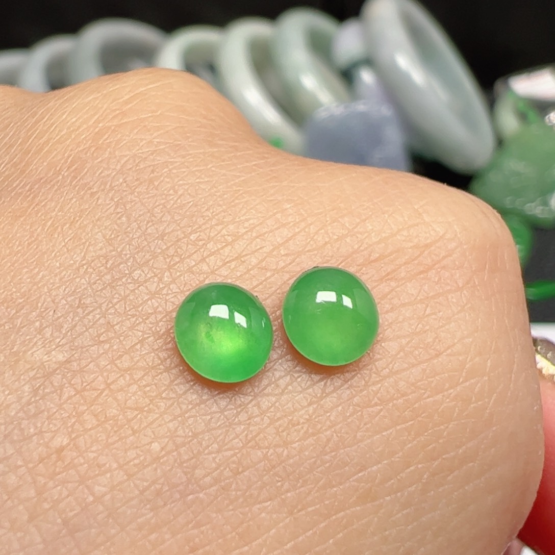 翡翠未镶嵌耳饰蛋面