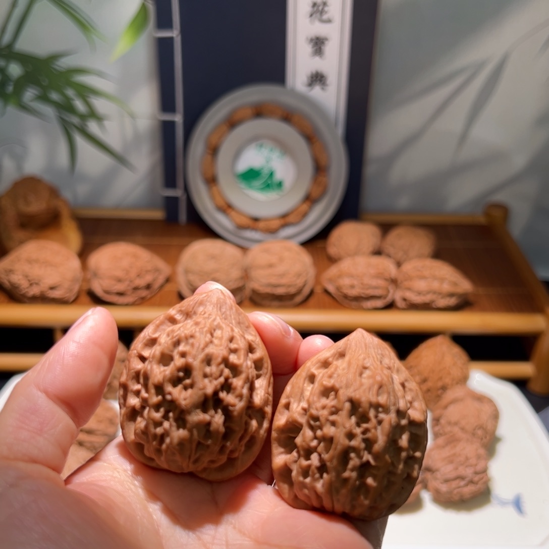 浮***生文玩核桃把件天外陨铁