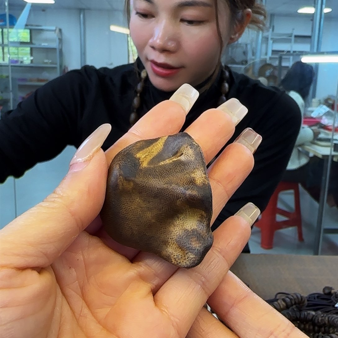 沉香吊坠多样性发货1条5.3