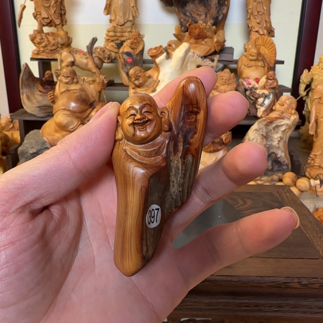 崖柏小木匠艺雕一物一拍