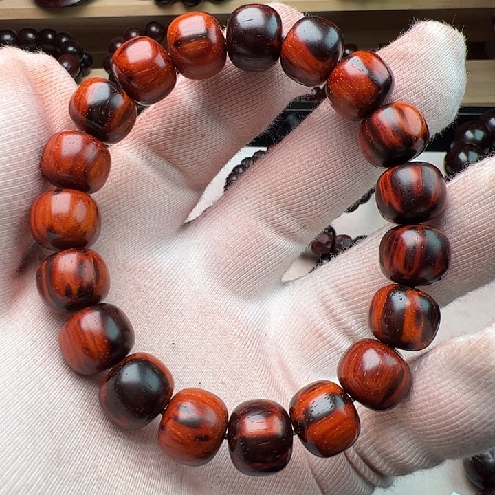 小叶紫檀手串/手链11X12老型高油密琴料