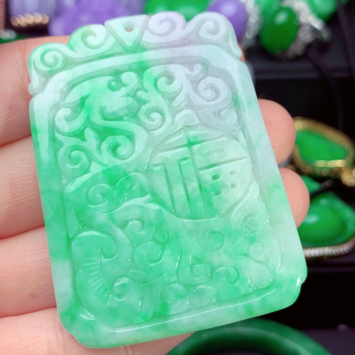 翡翠未镶嵌吊坠(不含链)