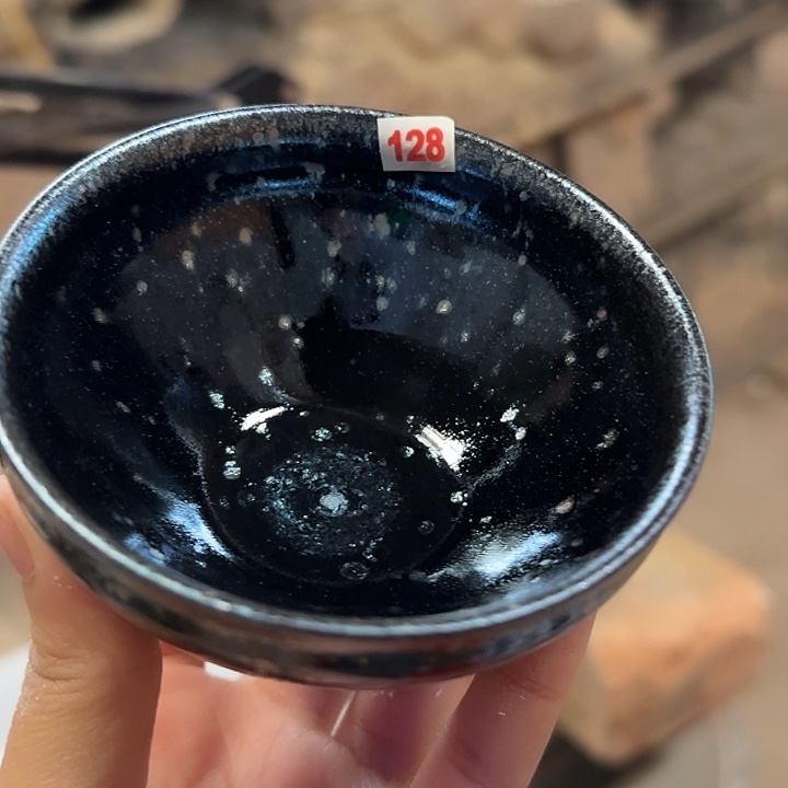 盖碗我也要努力赚钱养猫的