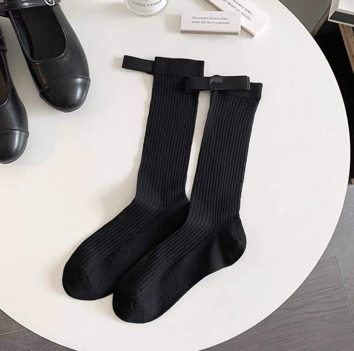 你的呵呵 琥珀流光 设计感蝴蝶花朵款中筒袜