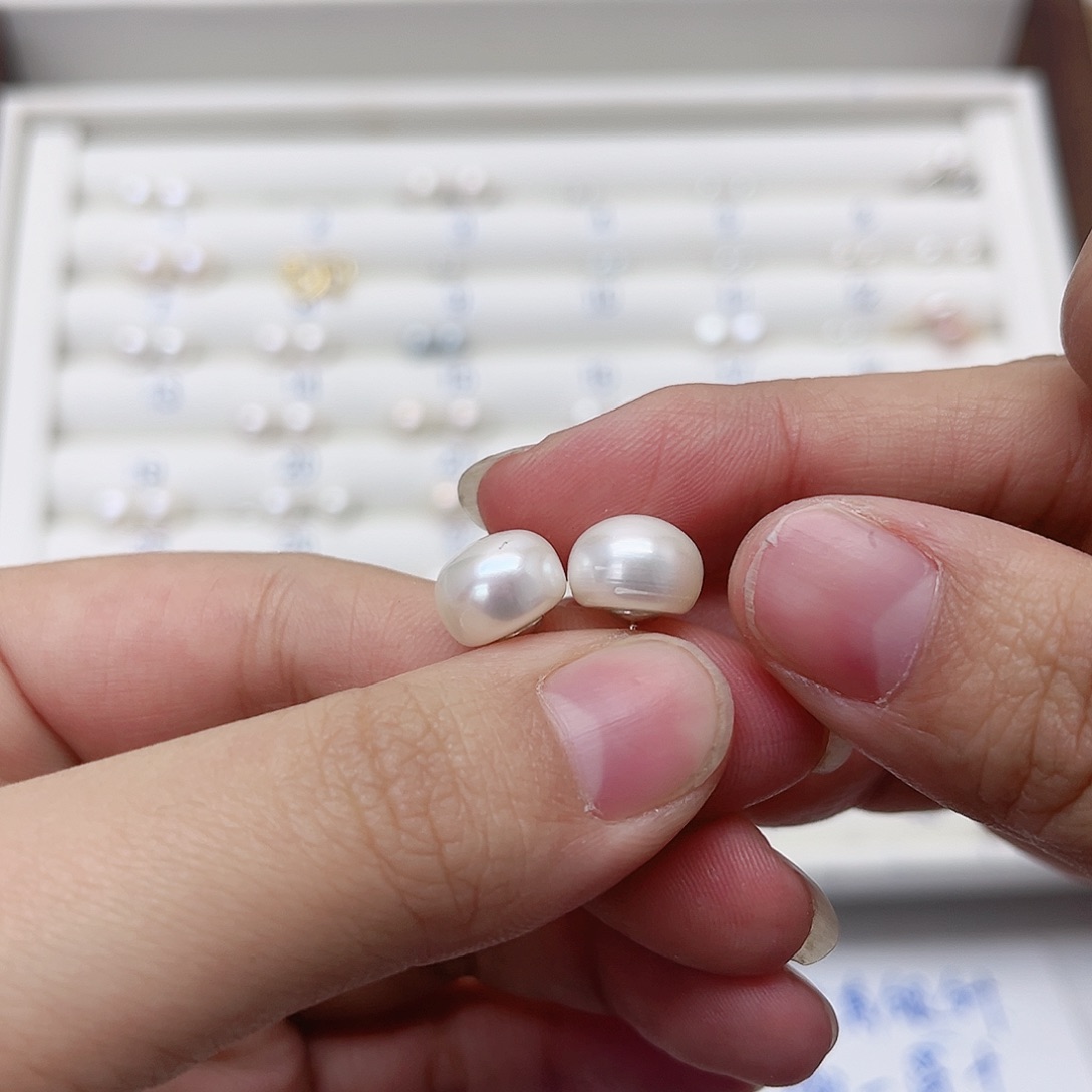 淡水珍珠耳饰银S925镶嵌?***。